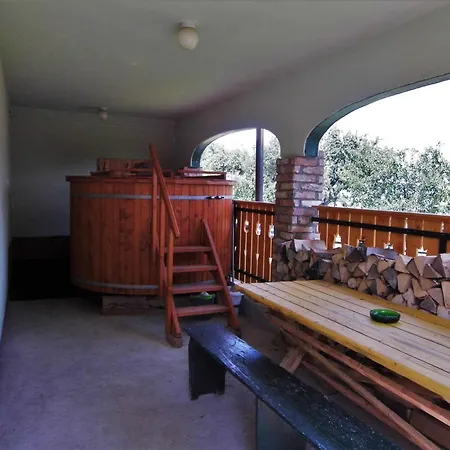 Gergely-haz, A Volt Peteri Dezsas Vendeghaz *