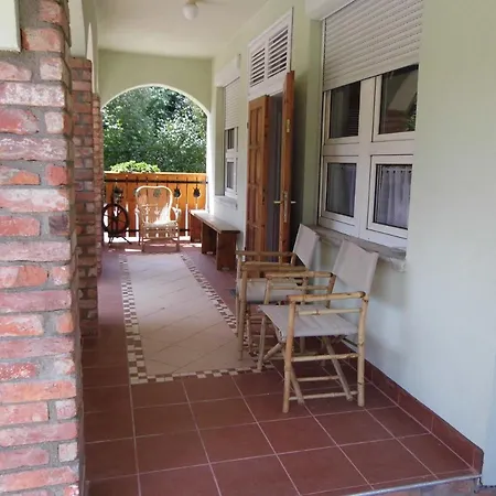 Gergely-haz, A Volt Peteri Dezsas Vendeghaz Holiday home *