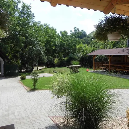 Holiday home Gergely-haz, A Volt Peteri Dezsas Vendeghaz *
