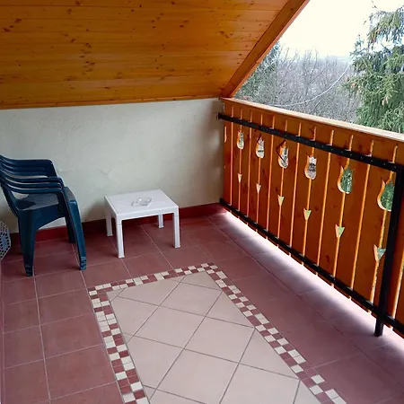 Σπίτι διακοπών Gergely-haz, A Volt Peteri Dezsas Vendeghaz Sajoszentpeter