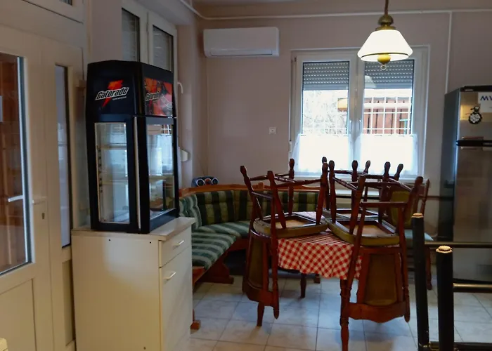 Gergely-haz, A Volt Peteri Dezsas Vendeghaz * Sajoszentpeter